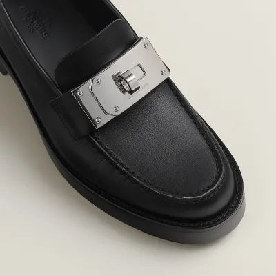 HERMES Hot Black Loafers