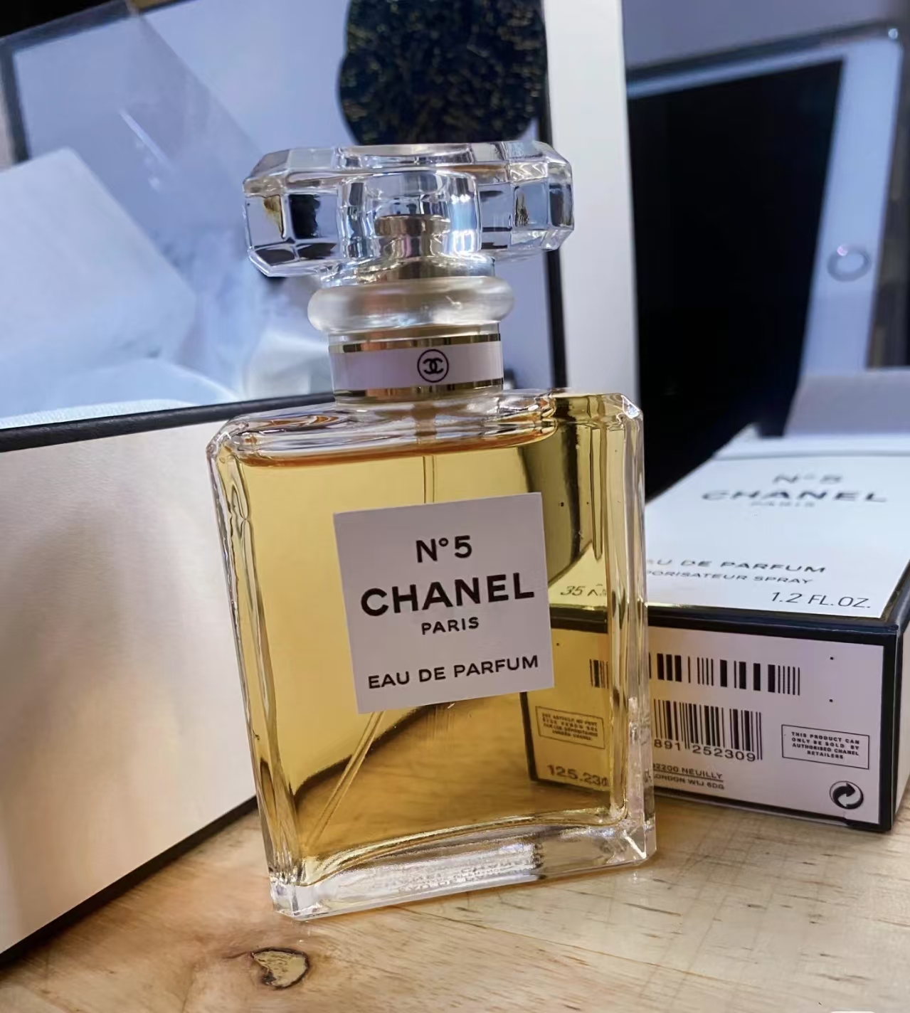 Chanel N°5 Yellow Perfume Feminino 100ml photo review