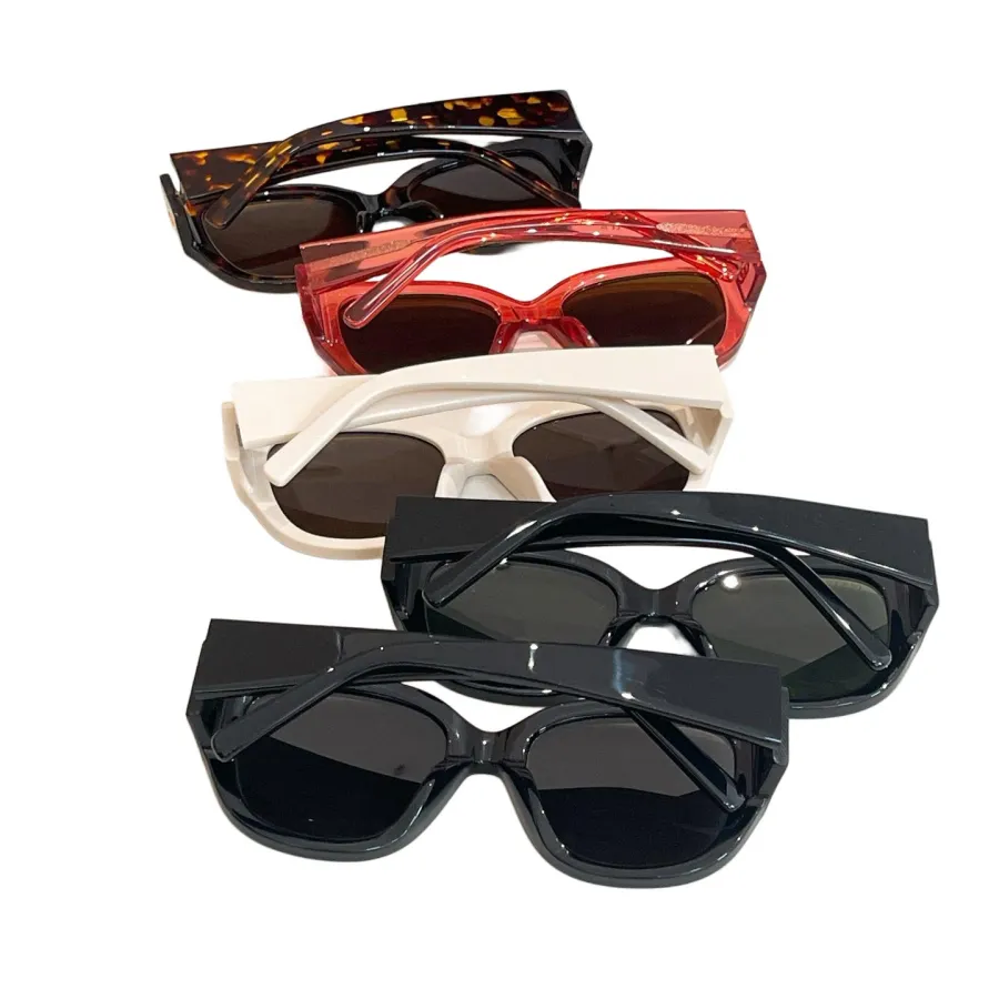 Gucci square frame glasses black/black gold/leopard/red/ivory color Size 52口17-145