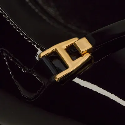 Yves Saint Laurent Patent leather high heels