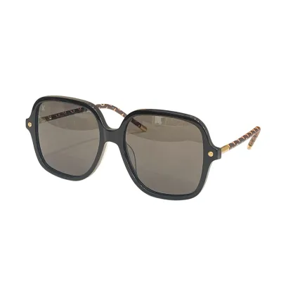 Louis Vuitton square frame glasses cerise/blue/white/leopard brown/black/eggplant/leopard color Size 53口22-145