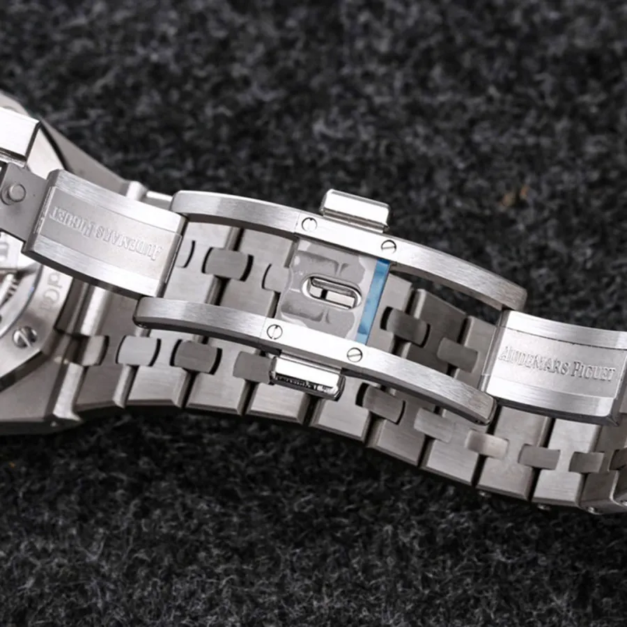 AUDEMARS PIGUET-ROYAL OAK-REF.26530TI.OO.1220TI.01-41MM