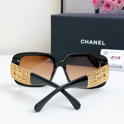 CHANEL square frame glasses black gold color size 54-20-140