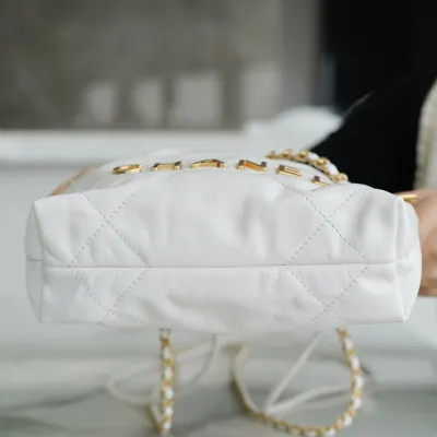 Chanel 22bags White Shoulder Bags