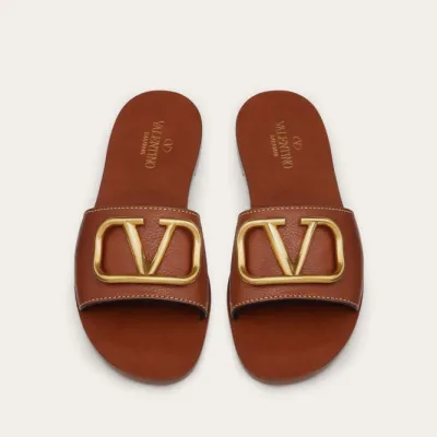 VALENTINO VLOGO SIGNATURE Grain cowhide decorative elements slipper sandals