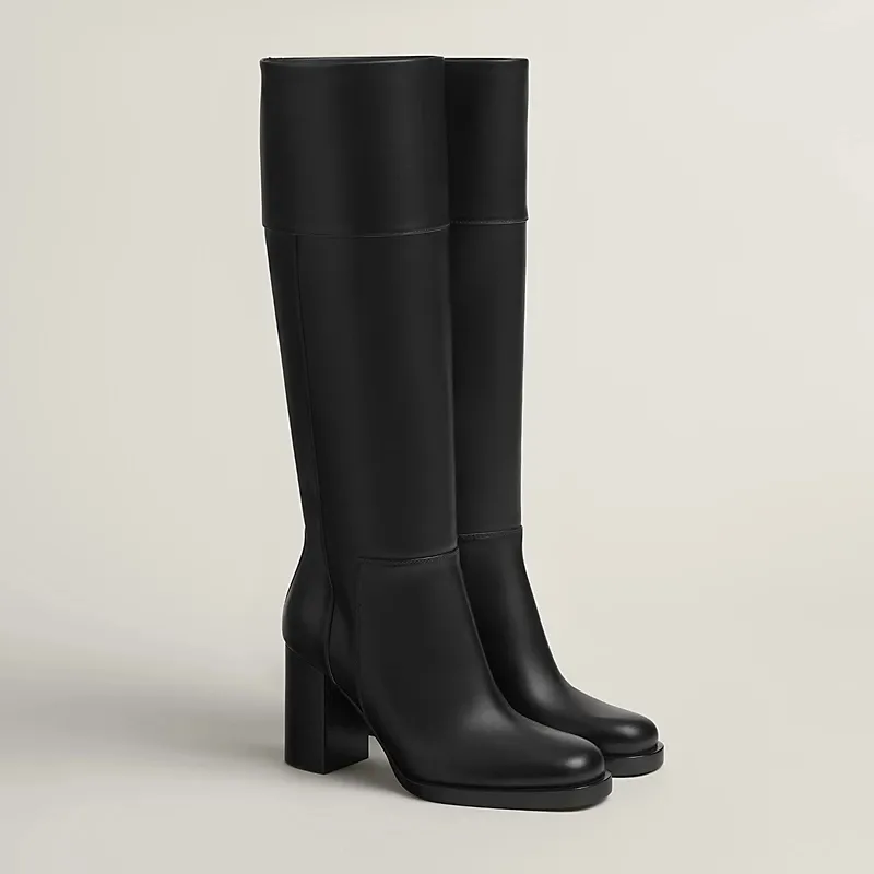 HERMES Jumper  Black boots