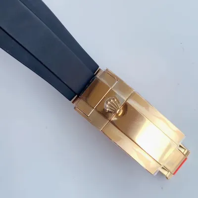 ROLEX-COSMOGRAPH DAYTONA-REF.M116518LN-0042-40mm