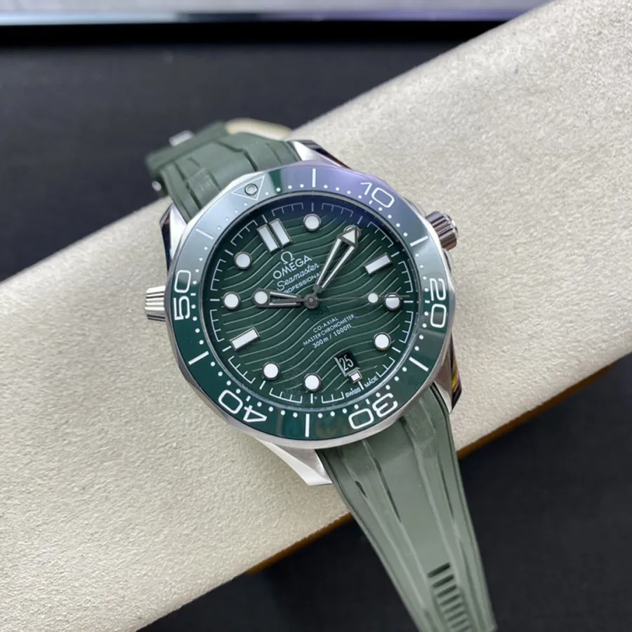 OMEGA-SEAMASTER-ref.210.32.42.20.10.001-42mm