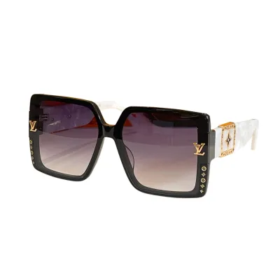 Louis Vuitton square frame glasses red gold/green gold/black gold/black white/white gold/leopard gold color Size 67口14-142