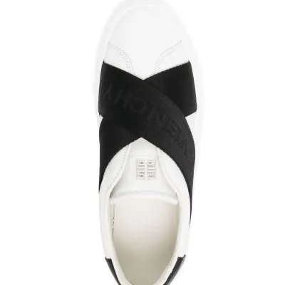 GIVENCHY Leather sports shoes Sneakers