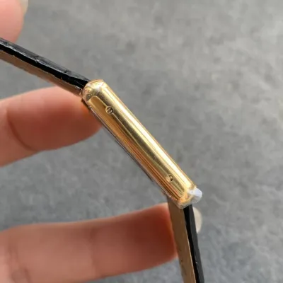 CARTIER-Tank-ref.W5200004-34.8mmx27.4mm