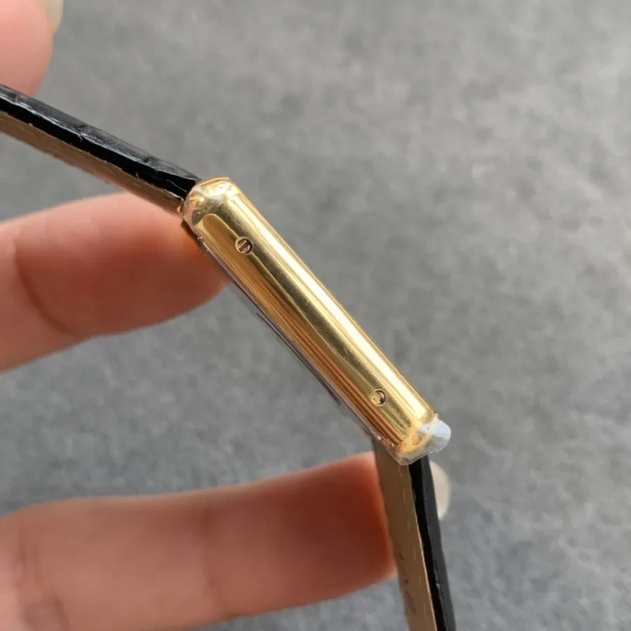 CARTIER-Tank-ref.W5200004-34.8mmx27.4mm