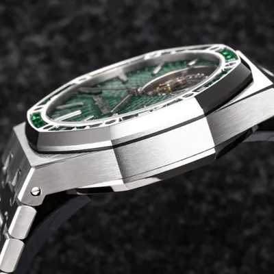 AUDEMARS PIGUET-ROYAL OAK-REF.26532IC.EE.1220TI.01-41MM