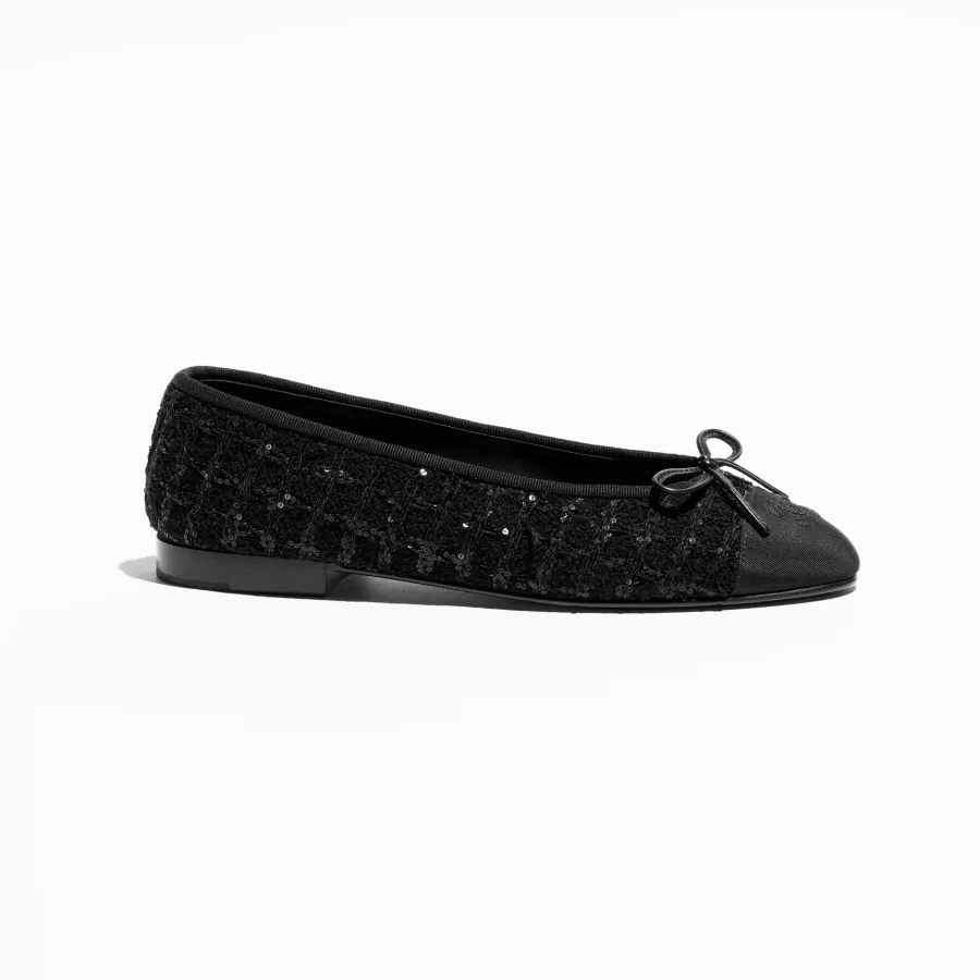 Chanel Flat shoes with diagonal soft wool and satin black Ballet  Shoes