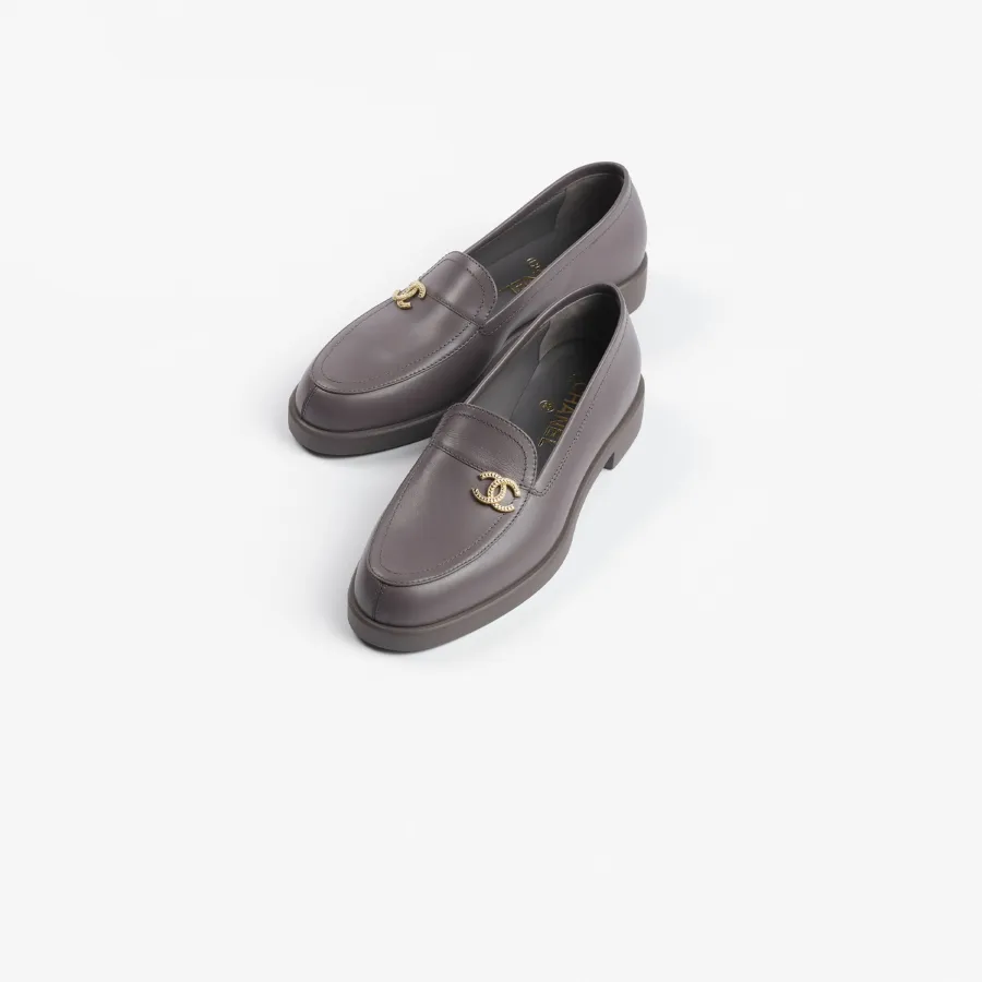Chanel grey calfskin Loafers