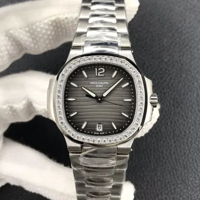 PATEK PHILIPPE-NAUTILUS-ref.7118-1200A-011-35.2mm