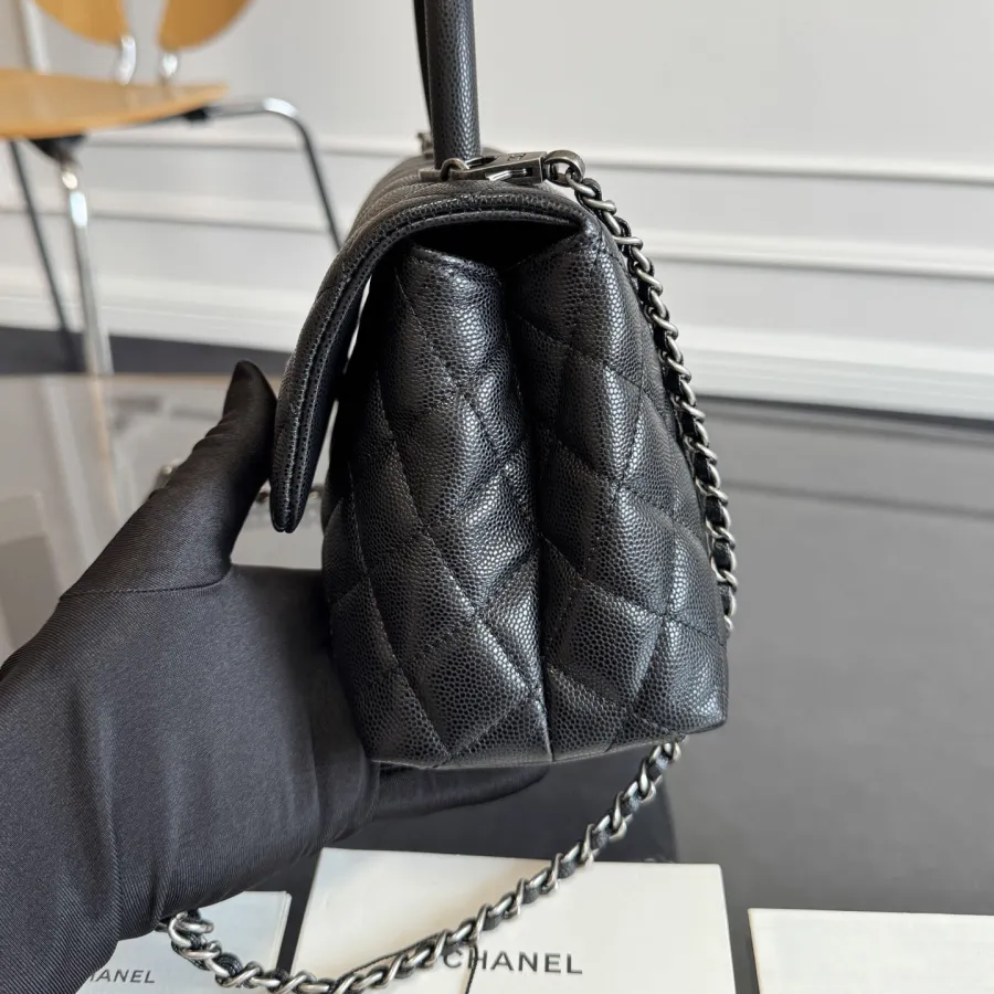 Chanel Coco Handle Black 19cm / 24cm Quilted Caviar Leather Crossbody Bags Top-Handle Bags