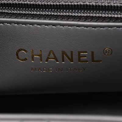 Chanel Kelly Shopper Nano Grey – Timeless Elegance