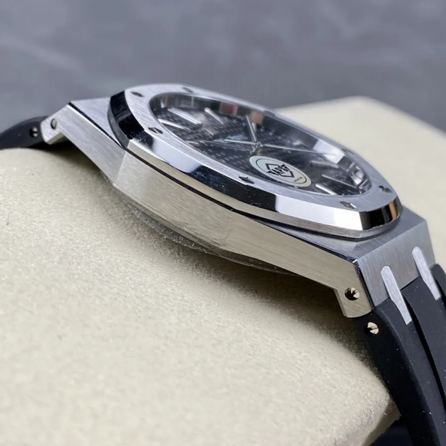 AUDEMARS PIGUET-ROYAL OAK-REF.15400ST.OO.1220ST.01-41MM