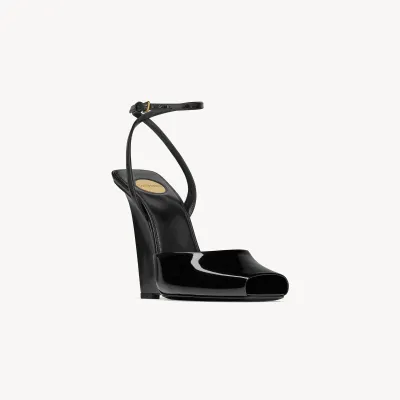 Yves Saint Laurent Patent leather wedges