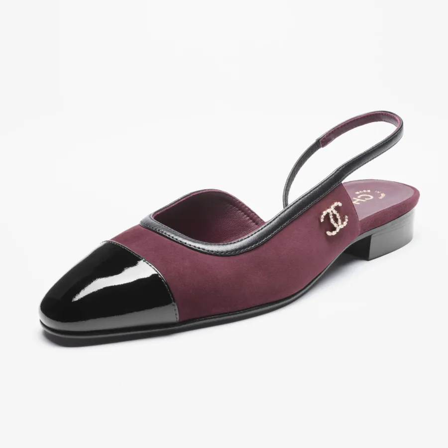 Chanel, burgundy and black, suede, lambskin, lacquered calf leather Rear lace up flat shoes
