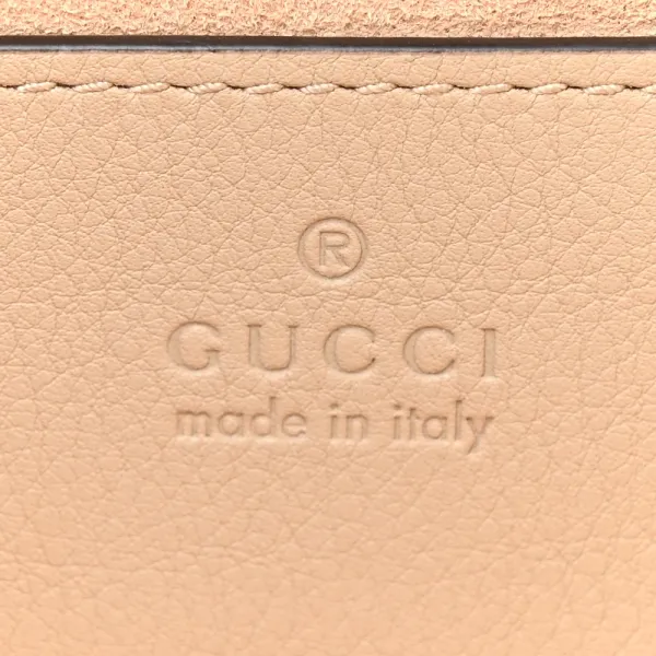 Gucci Small Padlock Chain Shoulder Bag Beige / Mystic White / Oatmeal GG Supreme Monogram Canvas & Textured Dollar Calfskin Leather Gold Hardware - Image 2