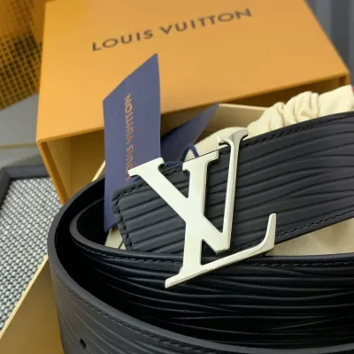 Louis Vuitton Men's Epi Reversible Belt In Black Calfskin With Silver/Black Hardware 40mm