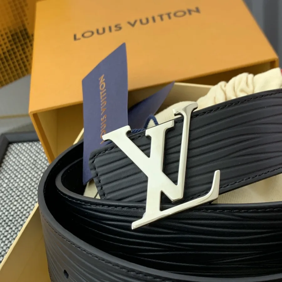 Louis Vuitton Men's Epi Reversible Belt In Black Calfskin With Silver/Black Hardware 40mm