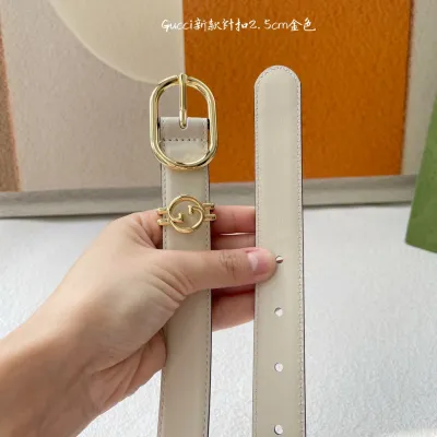 Gucci Women's Oval Belt In Red/White/Black Smooth Calfskin With Gold/Silver Hardware 25mm