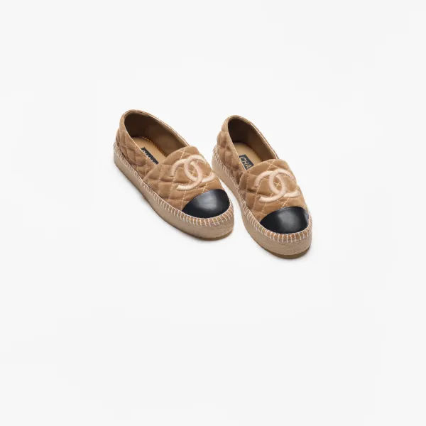 Chanel Beige and black suede calfskin and sheep leather Espadrilles - Image 2