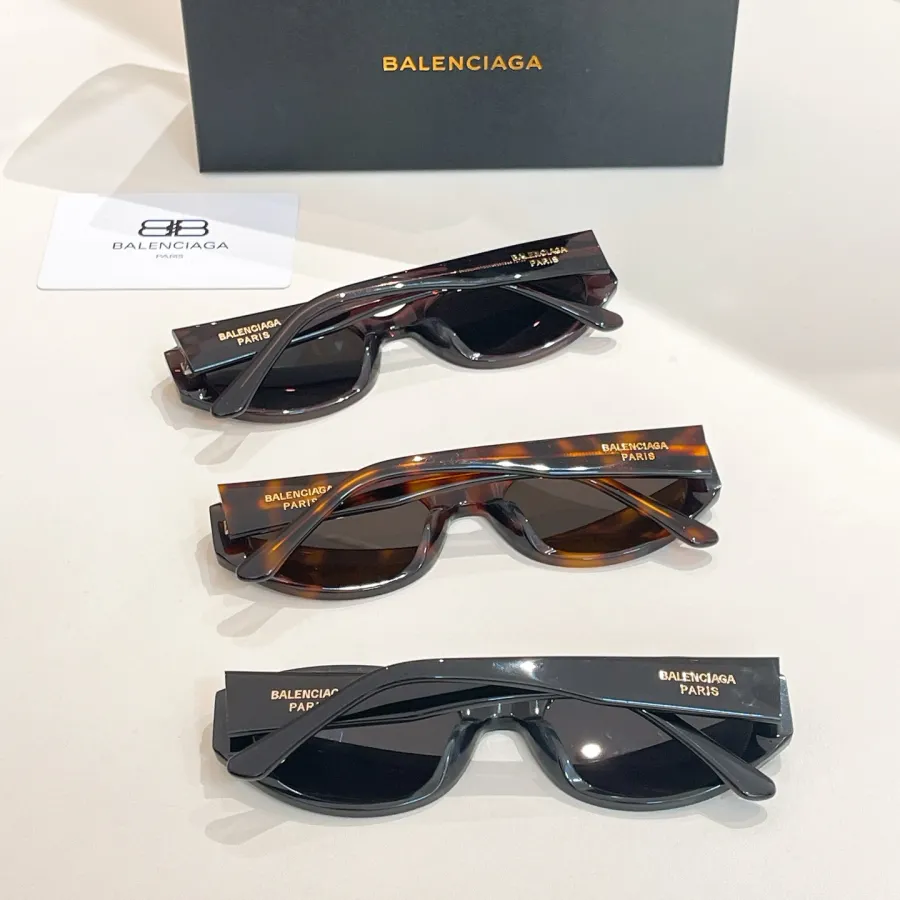 Balenciaga Oval glasses black/leopard/burgundy color Size 55口20-145