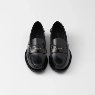 PRADA Black shiny leather loafers