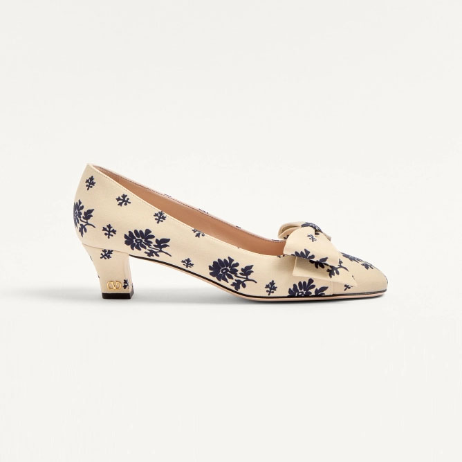 VALENTINO Salto alto floral de seda (salto de 4,5 cm)