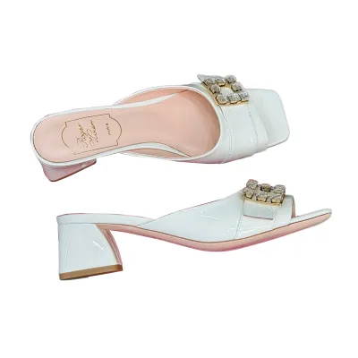 Roger Vivier Très Vivier Mules High Heels In White/Black Patent Leather With Crystal Buckle (Heel Height 3.5cm)