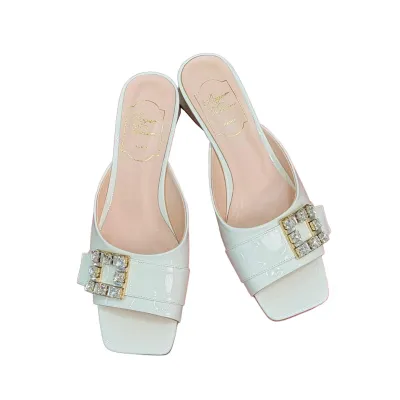 Roger Vivier Très Vivier Mules High Heels In White/Black Patent Leather With Crystal Buckle (Heel Height 3.5cm)