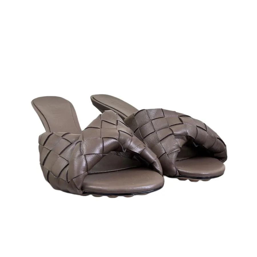 Bottega Veneta Blink Mule In Brown Intrecciato Leather Kitten Heel Mule (Heel Height 4.5cm)