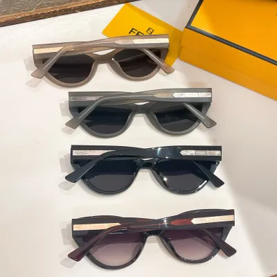 Fendi Cat Eye glasses nude/grey/burgundy/black color Size 54口18-148