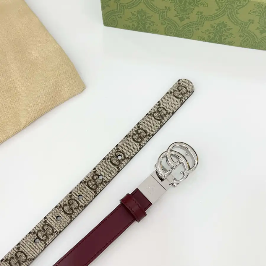 Gucci Women's GG Buckle Marmont Reversible Belt In Red Calfskin And Beige Canvas With Gold/Silver Hardware 20mm