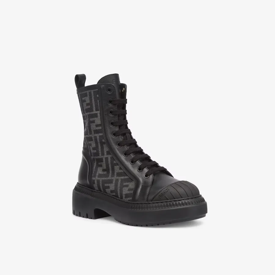 FENDI Black leather ankle boots