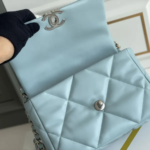 Chanel 19 Bag Light Blue Olive Green Grey Blue Navy Blue Yellow Caramel 26cm - Image 9