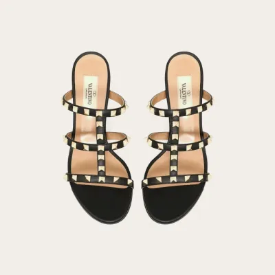 VALENTINO Black calfskin rivet heel sandals (heel height 6cm)