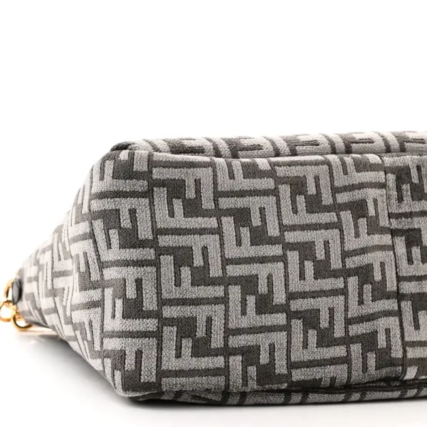 Fendi FF Fendi O’Lock Zipper Anthracite/Asfalto Chenille, Vitello Seta Leather, & Plexiglass Mixed Metal Hardware - Image 4