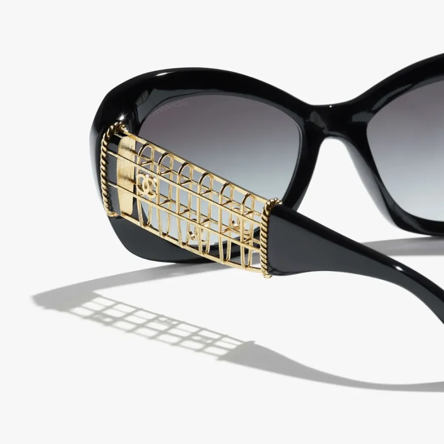 CHANEL glasses black gold color size 55口18-140