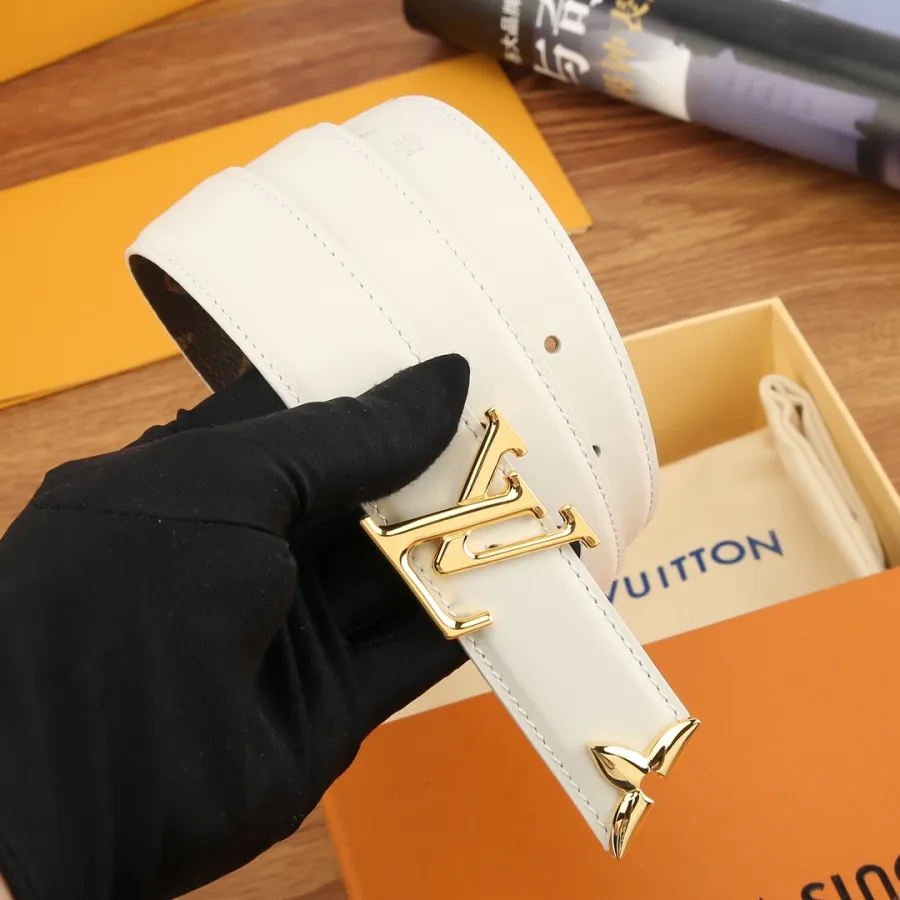 Louis Vuitton Women's Pretty LV Reversible Belt In White/Black Calfskin And Monogram Canvas With Gold/Silver/Black Hardware 30mm