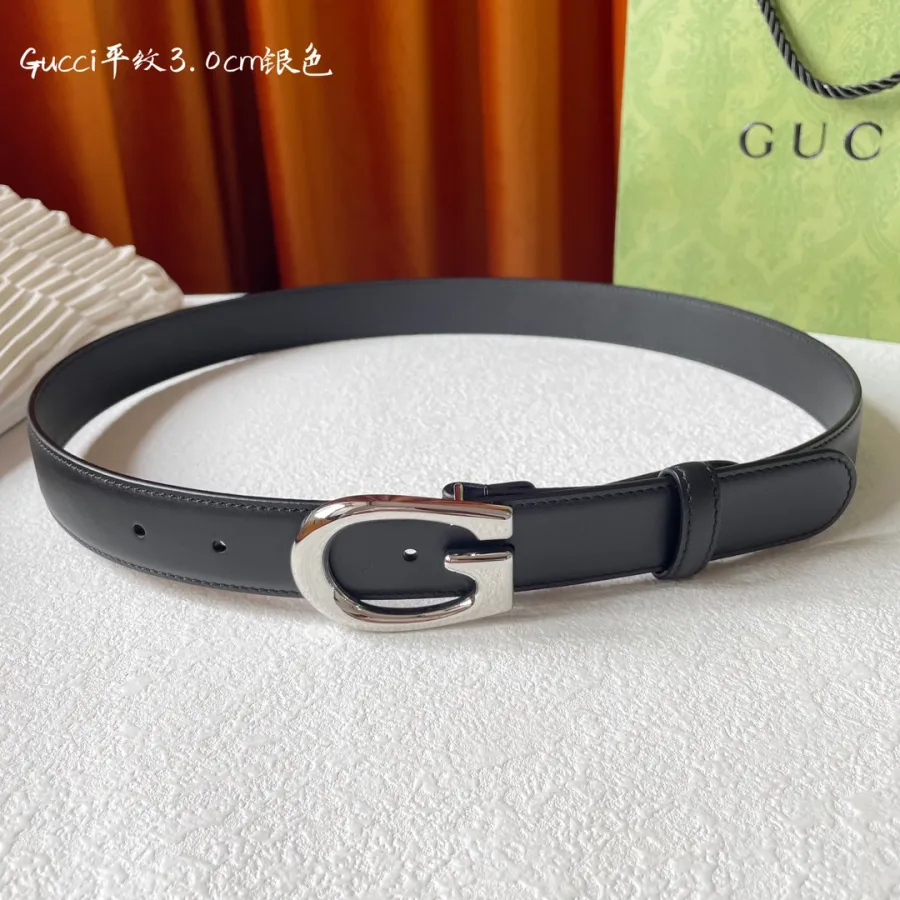 Gucci Women's G Buckle Belt In Brown/Black Smooth Calfskin With Gold/Silver Hardware 30mm