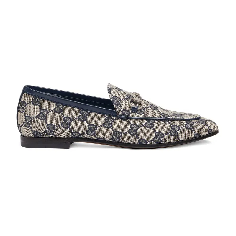 Gucci loafers com estampa cinza.