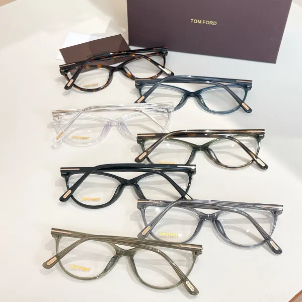 Tom Ford Cat Eye glasses leopard/blue/transparent/grey/citron/green/black color Size 54口16-145 - Image 9