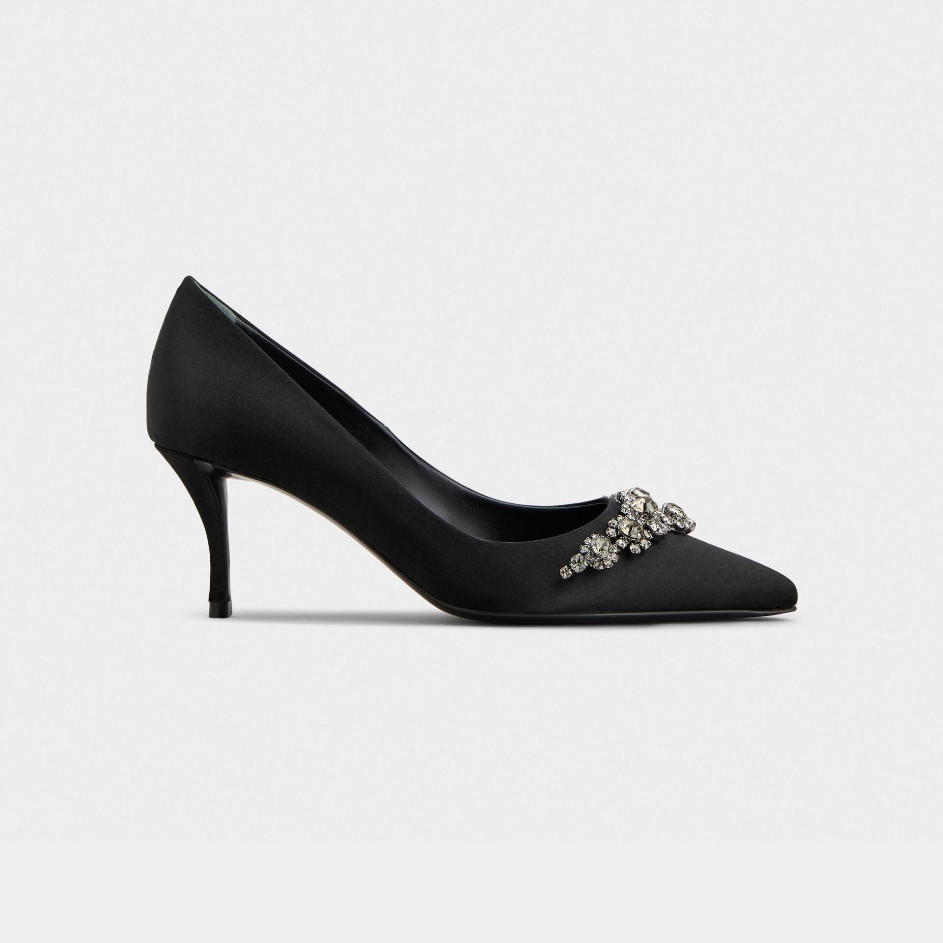 Roger Vivier Sapatilhas Efflorescence Salto Alto em Cetim Preto com Fivela de Cristais Florais (Altura do Salto 6,5cm)