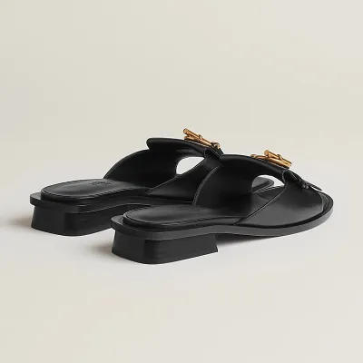 HERMES Isle black Slippers