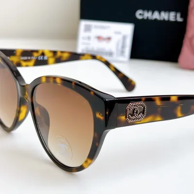 CHANEL glasses leopard-print brown gold color size 55口16-140